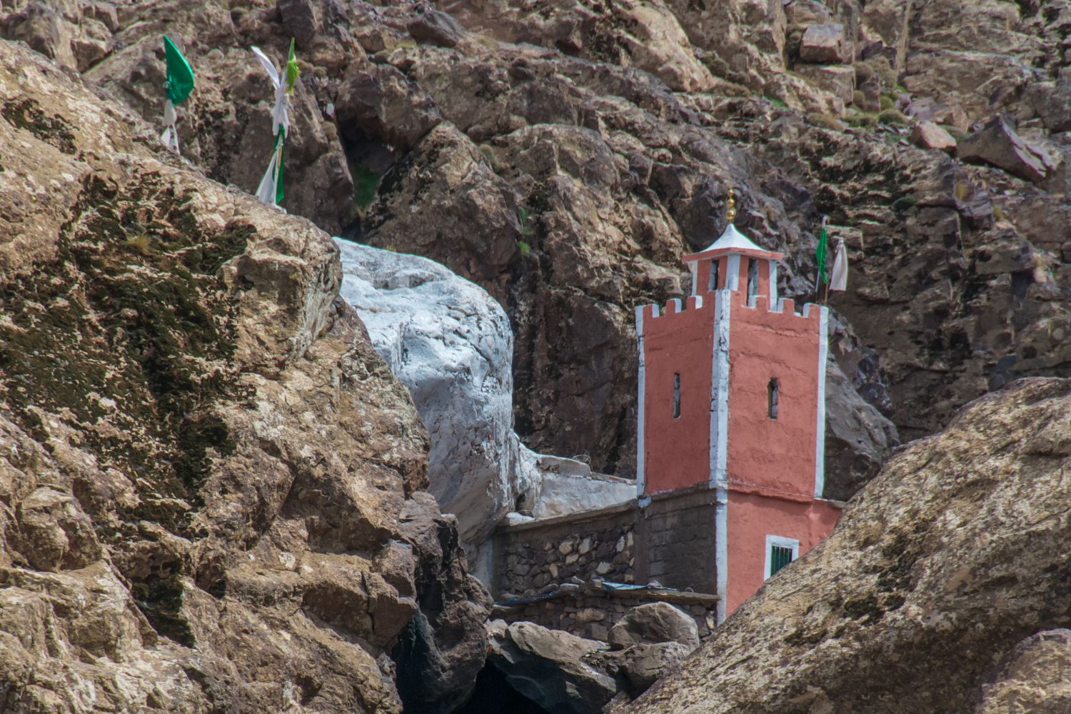 Sidi Chamharouch shrine – day trek on the Mount Toubkal approach